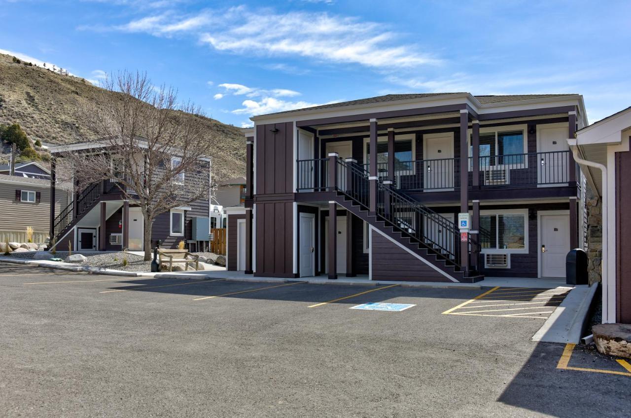 Roosevelt Hotel - Yellowstone ガーディナー エクステリア 写真