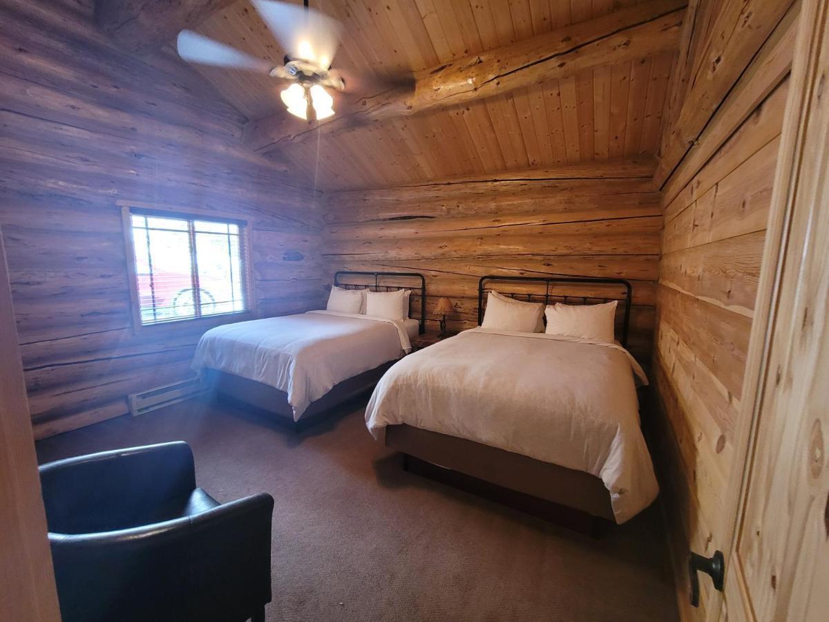 Roosevelt Hotel - Yellowstone ガーディナー エクステリア 写真